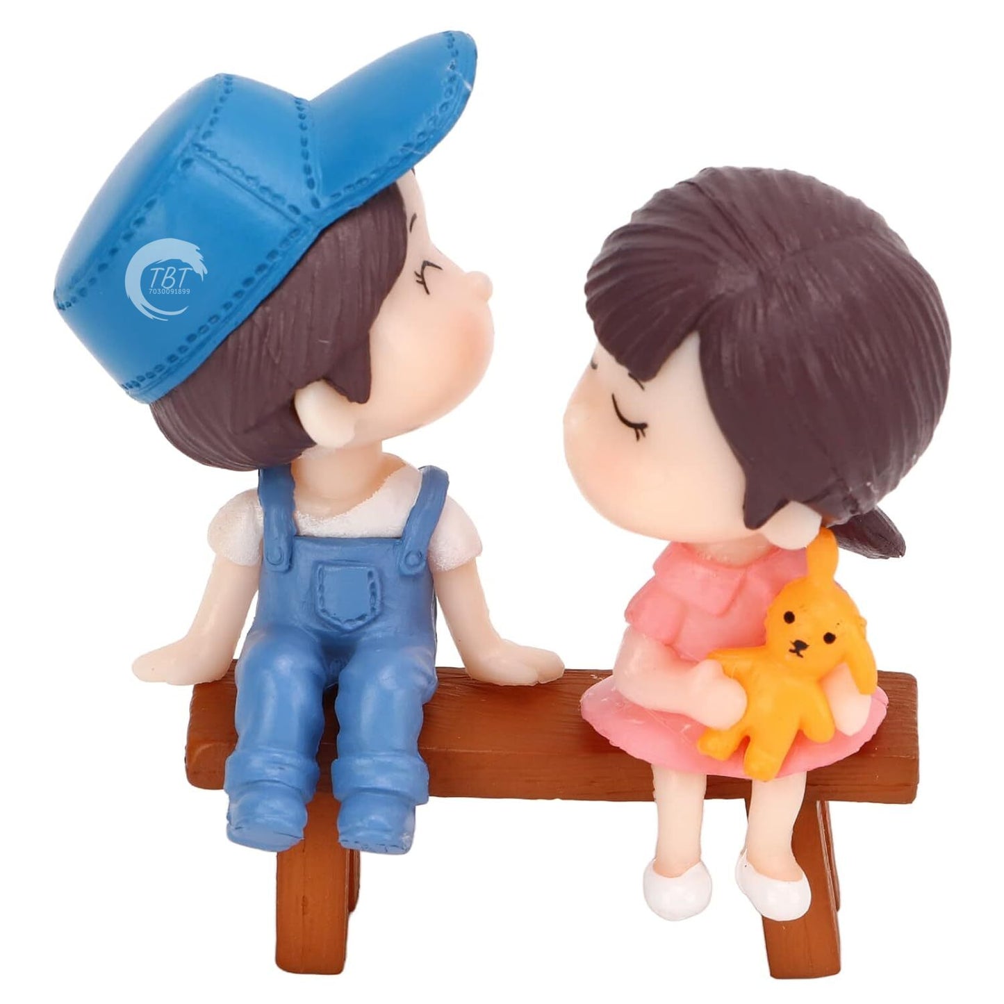 Kissing Couple Miniature Figurine Toy