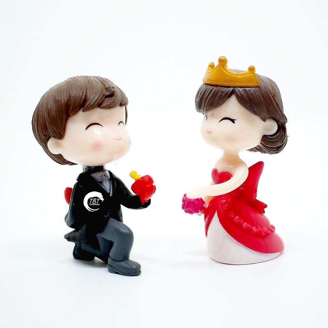 Sweet Wedding Couple Cake Miniature Toy