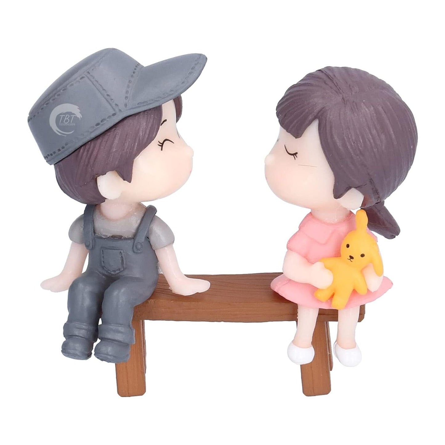 Kissing Couple Miniature Figurine Toy