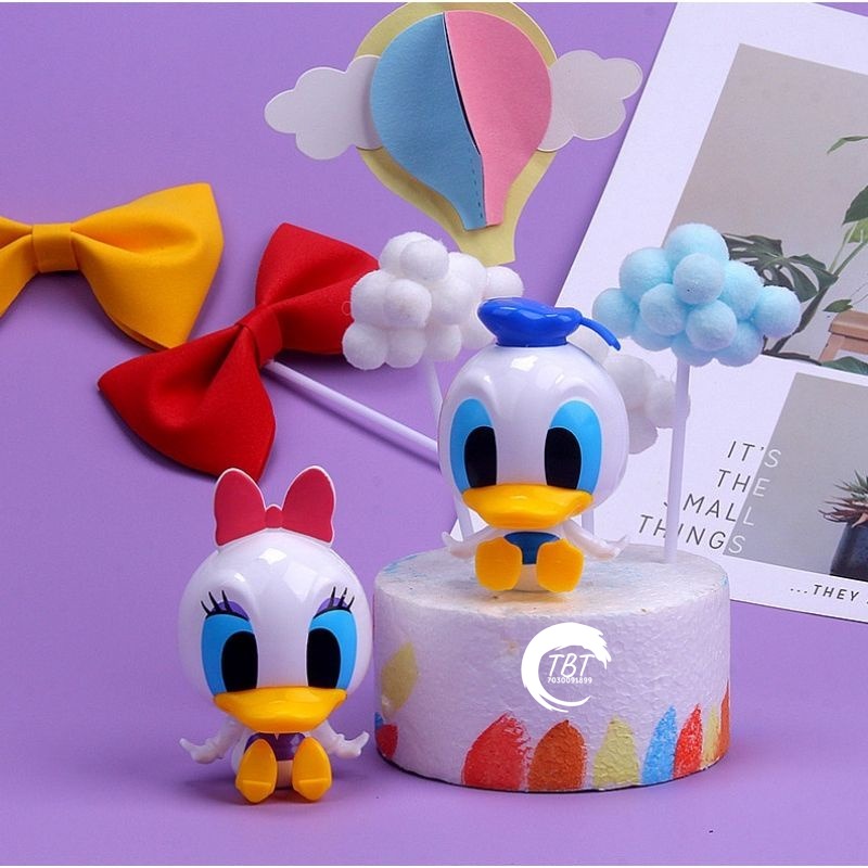 Little Donald Duck Girl Daisy Cake Toy Topper Set