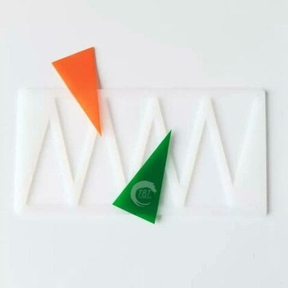 8 Cavity Triangle Shape Chocolate Garnishing Sheet