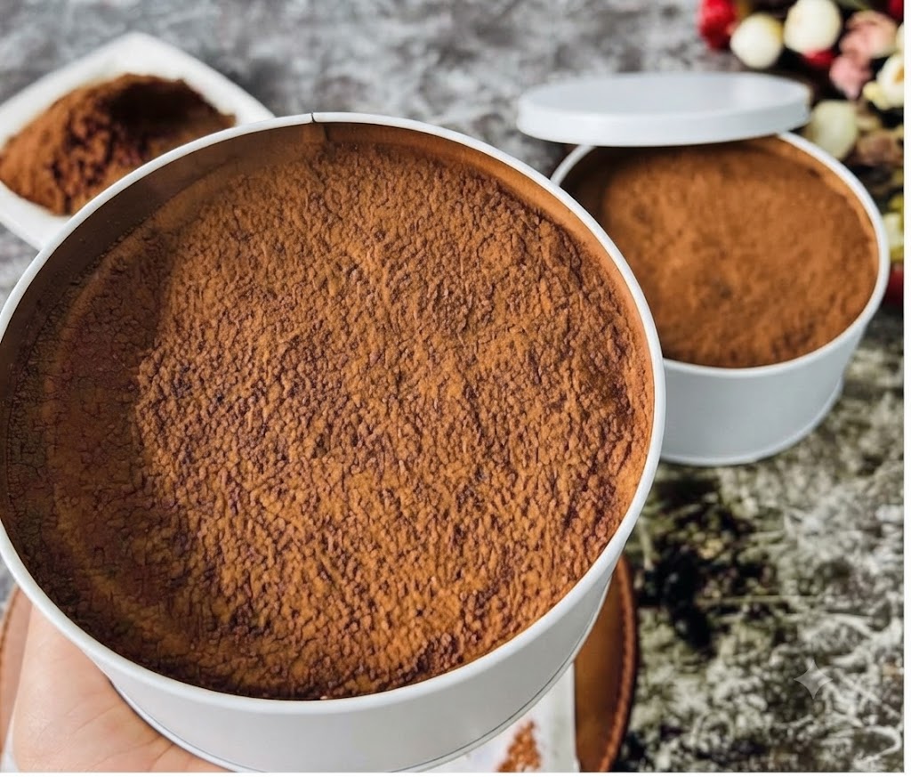 White Dream Cake Tin 5.5x2.5 Inch